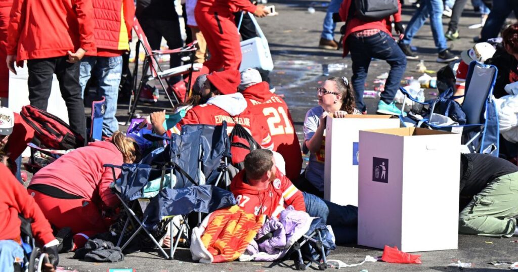 Kansas City Parade Shooting Leaves One Dead